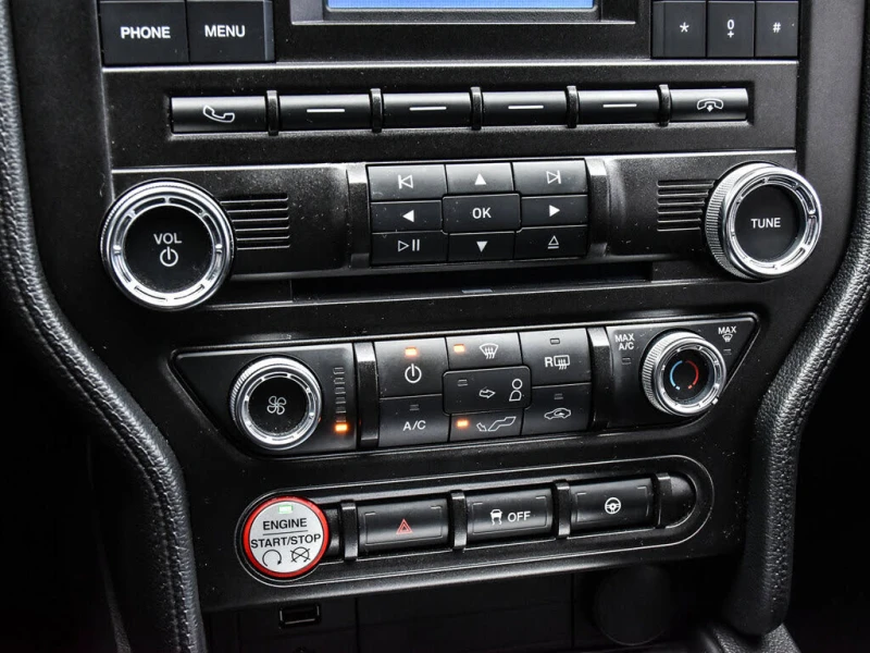 Ford Mustang V6* Coupe* RWD*  АвтоКредит* (Цена до БГ), снимка 13 - Автомобили и джипове - 53384724