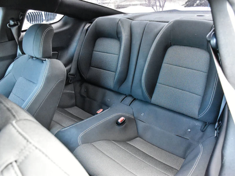 Ford Mustang V6* Coupe* RWD*  АвтоКредит* (Цена до БГ), снимка 8 - Автомобили и джипове - 53384724