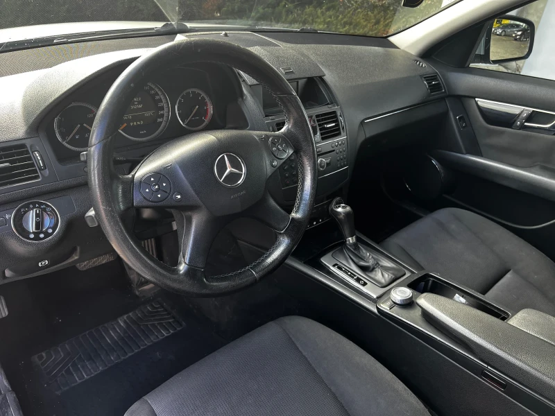 Mercedes-Benz C 220  OM646, снимка 8 - Автомобили и джипове - 53404593