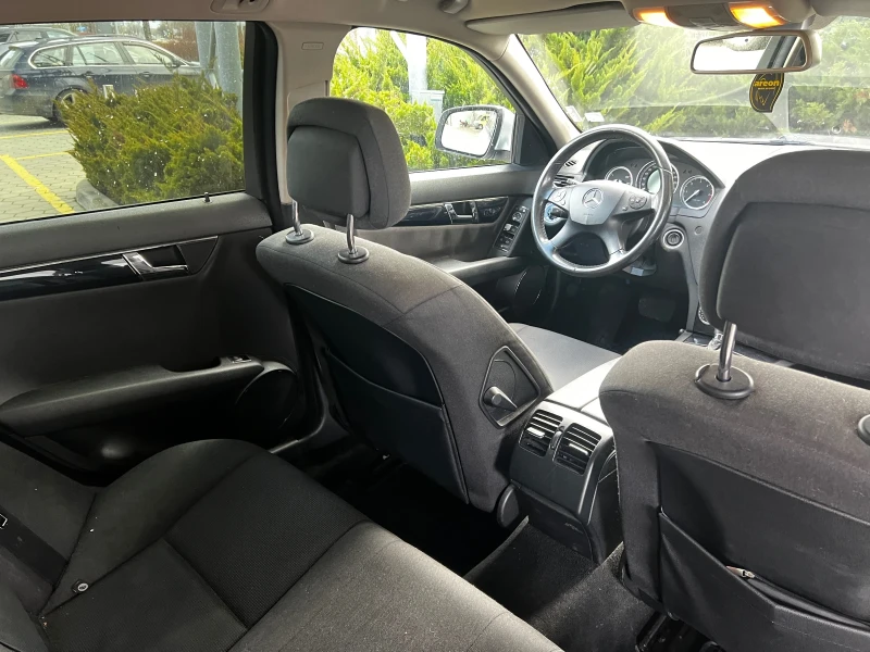 Mercedes-Benz C 220  OM646, снимка 10 - Автомобили и джипове - 53404593