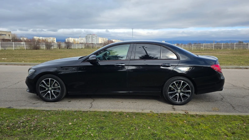 Mercedes-Benz E 350 D Night pack, снимка 5 - Автомобили и джипове - 53433793