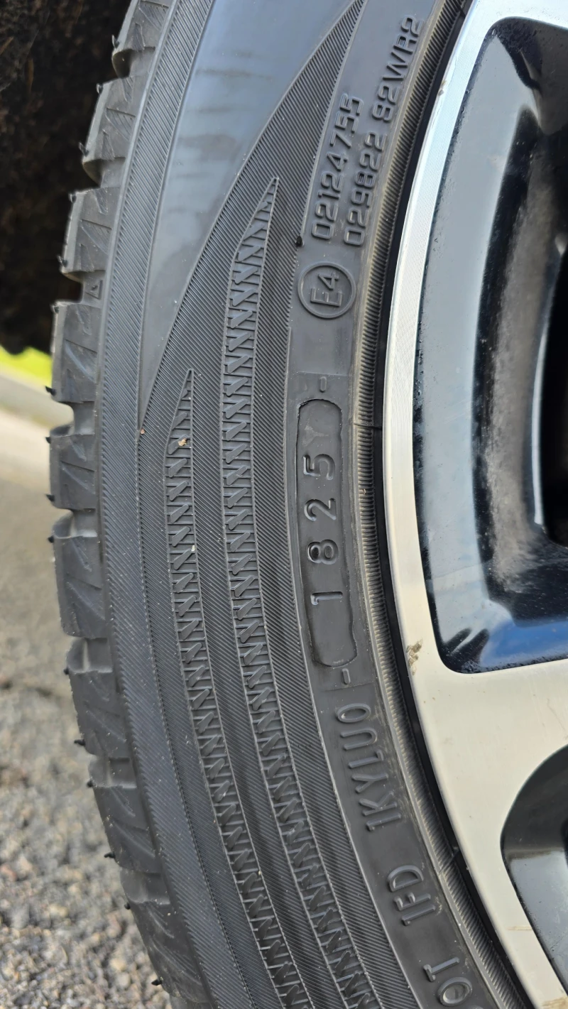 Mercedes-Benz E 350 D Night pack, снимка 12 - Автомобили и джипове - 53433793