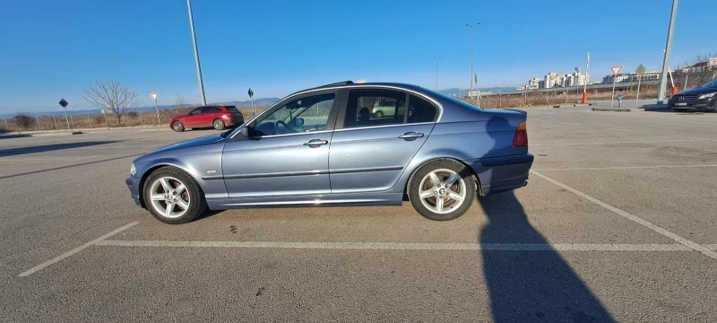 BMW 320, снимка 2 - Автомобили и джипове - 53667716