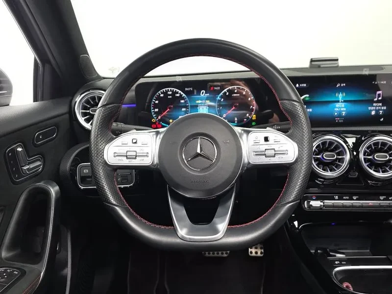 Mercedes-Benz A 250 4MATIC , снимка 12 - Автомобили и джипове - 55790239