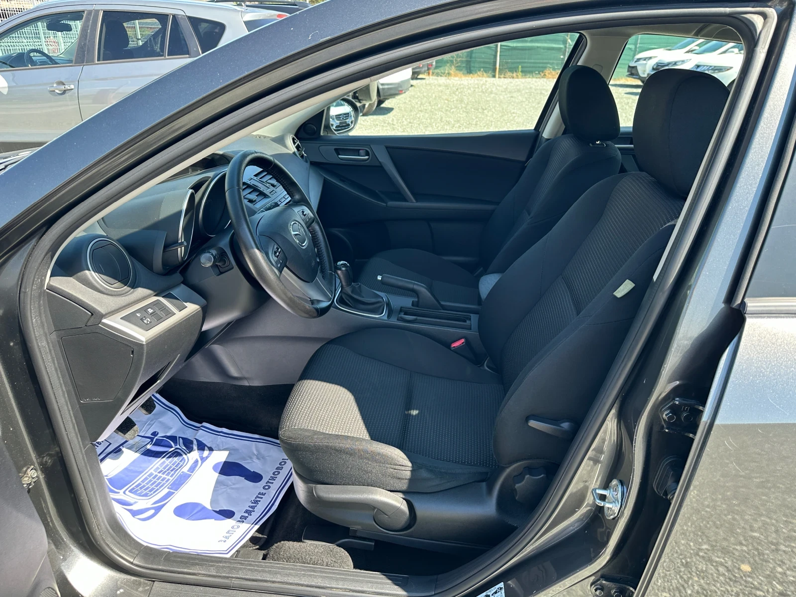Mazda 3 (KATO НОВА) | Mobile.bg — изображение 11