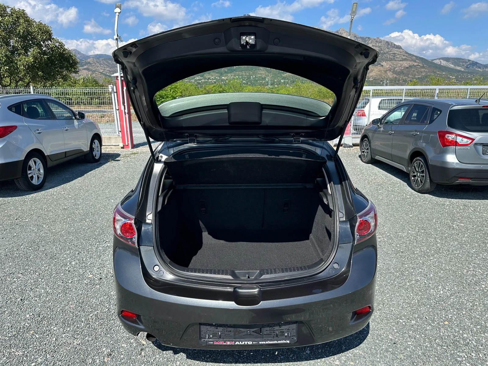 Mazda 3 (KATO НОВА) | Mobile.bg — изображение 13
