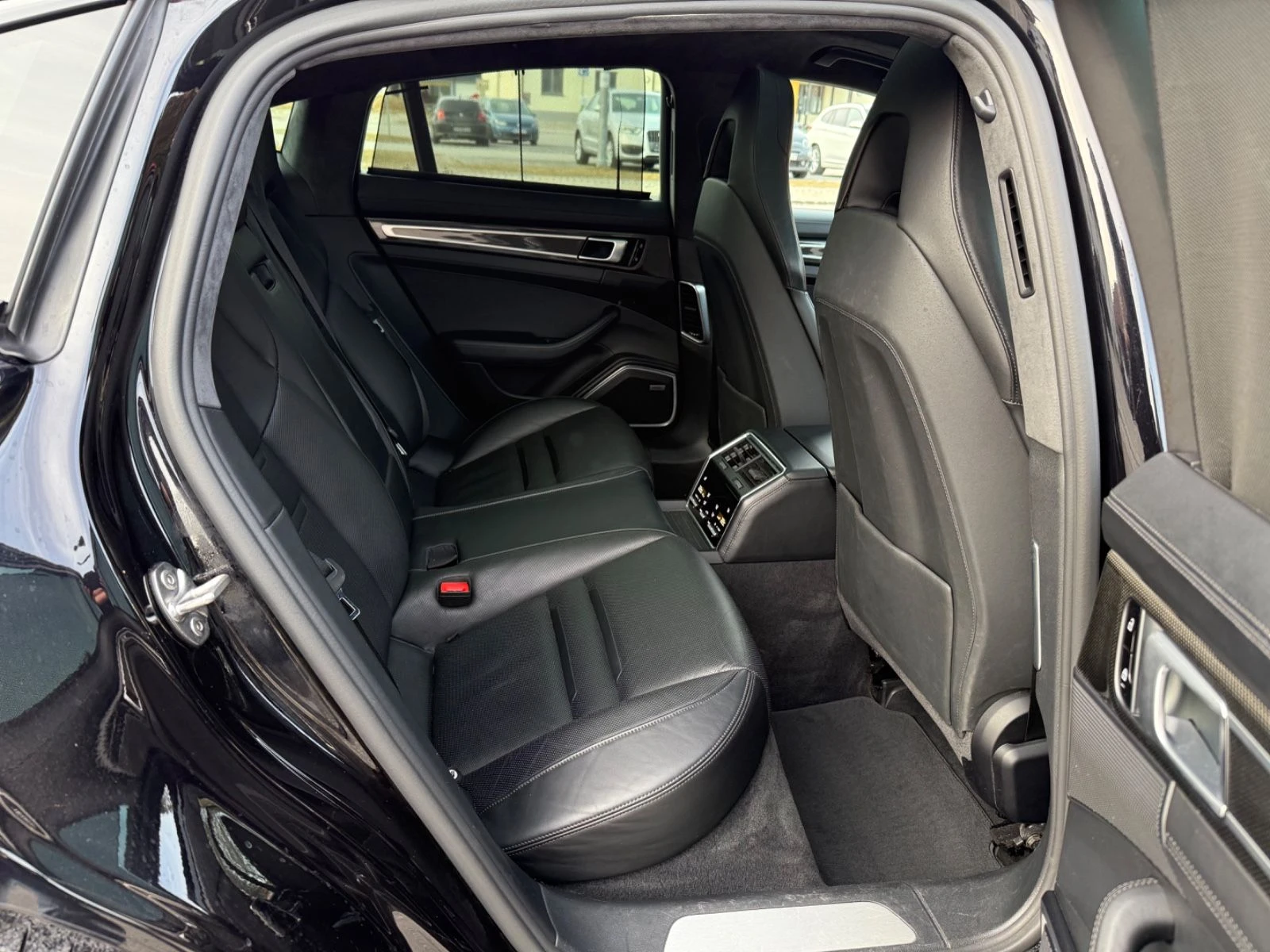 Porsche Panamera TURBO/549HP/PANO/SOFT-CLOSE/NAVI/AMBI/KLESS/391v | Mobile.bg   11