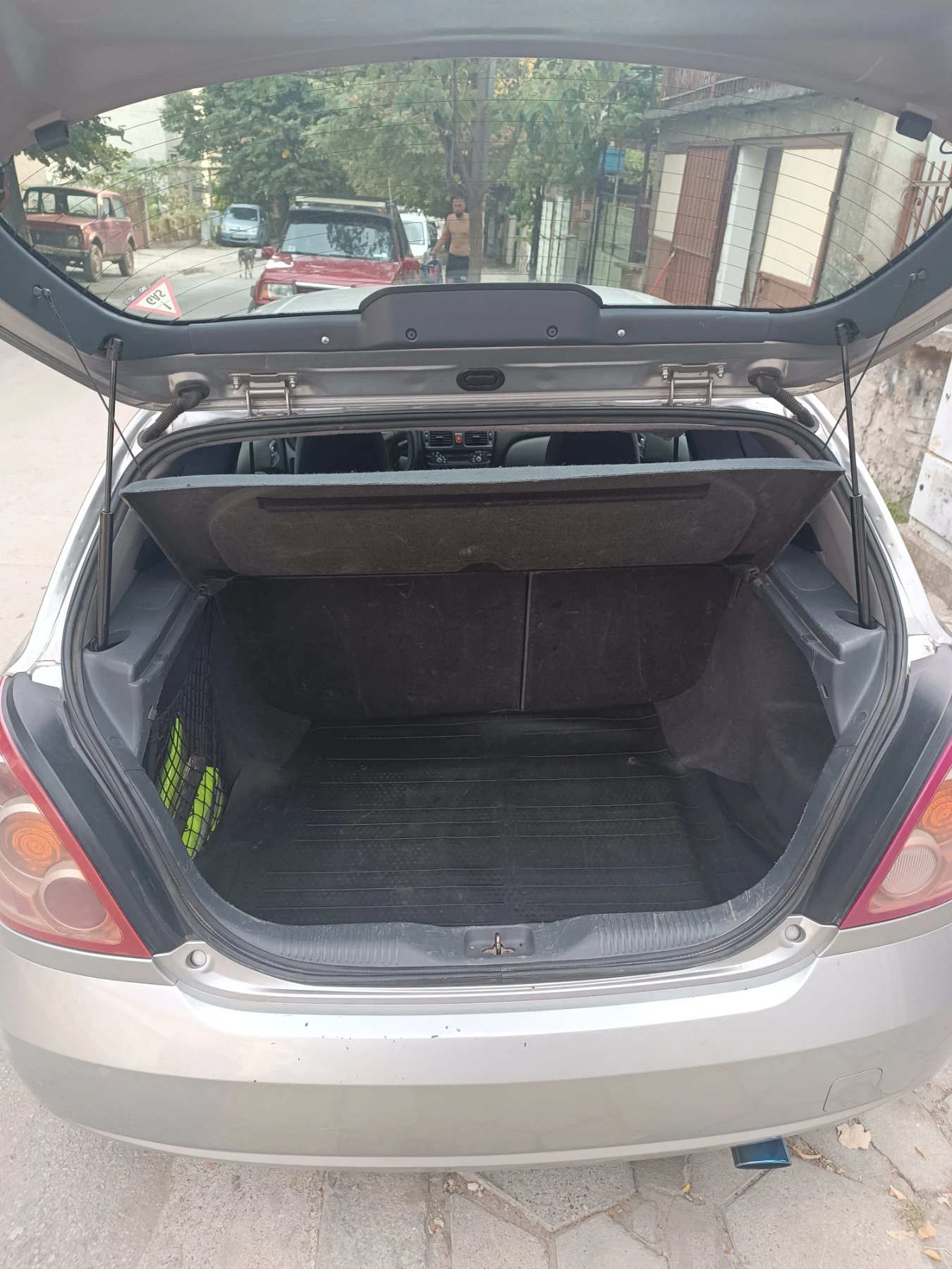 Nissan Almera  - изображение 8