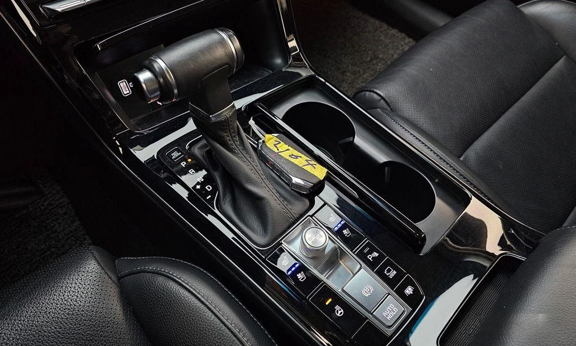 Kia K7 3.0 LPI Prestige - изображение 9