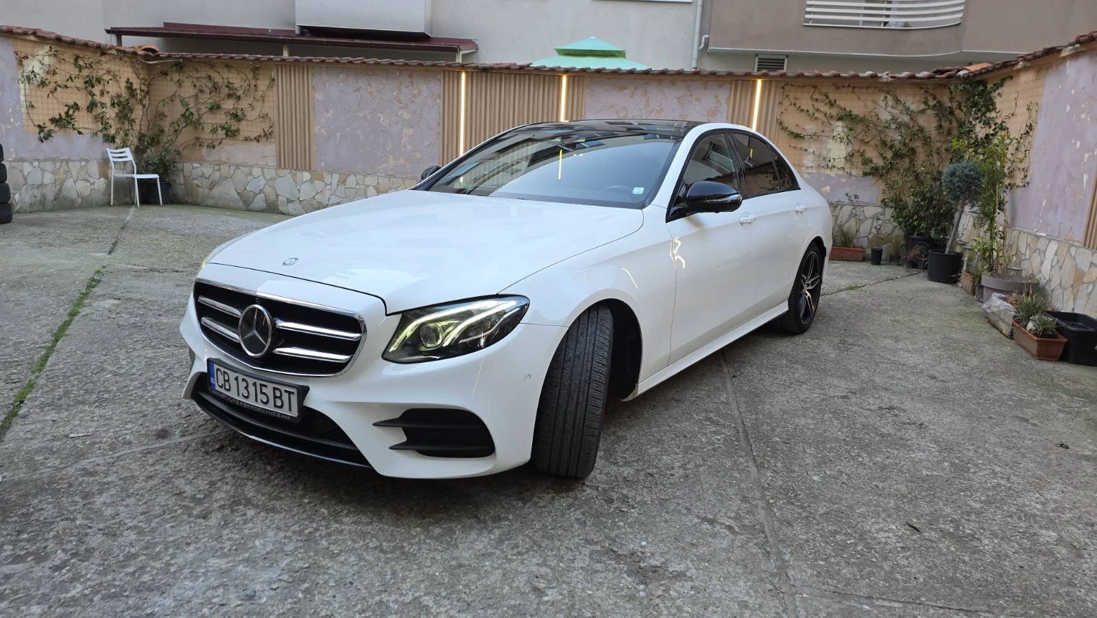 Mercedes-Benz E 220 AMG STYLE