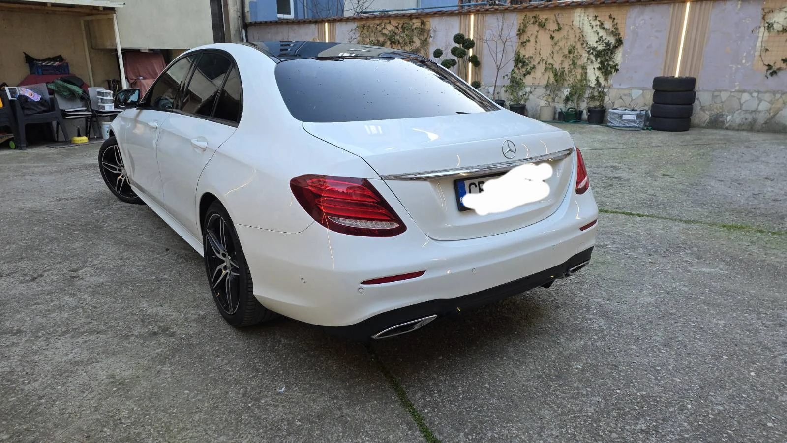 Mercedes-Benz E 220 AMG STYLE, снимка 6 - Автомобили и джипове - 53749608