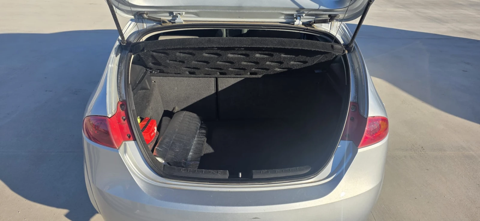 Seat Leon, снимка 14 - Автомобили и джипове - 53816361