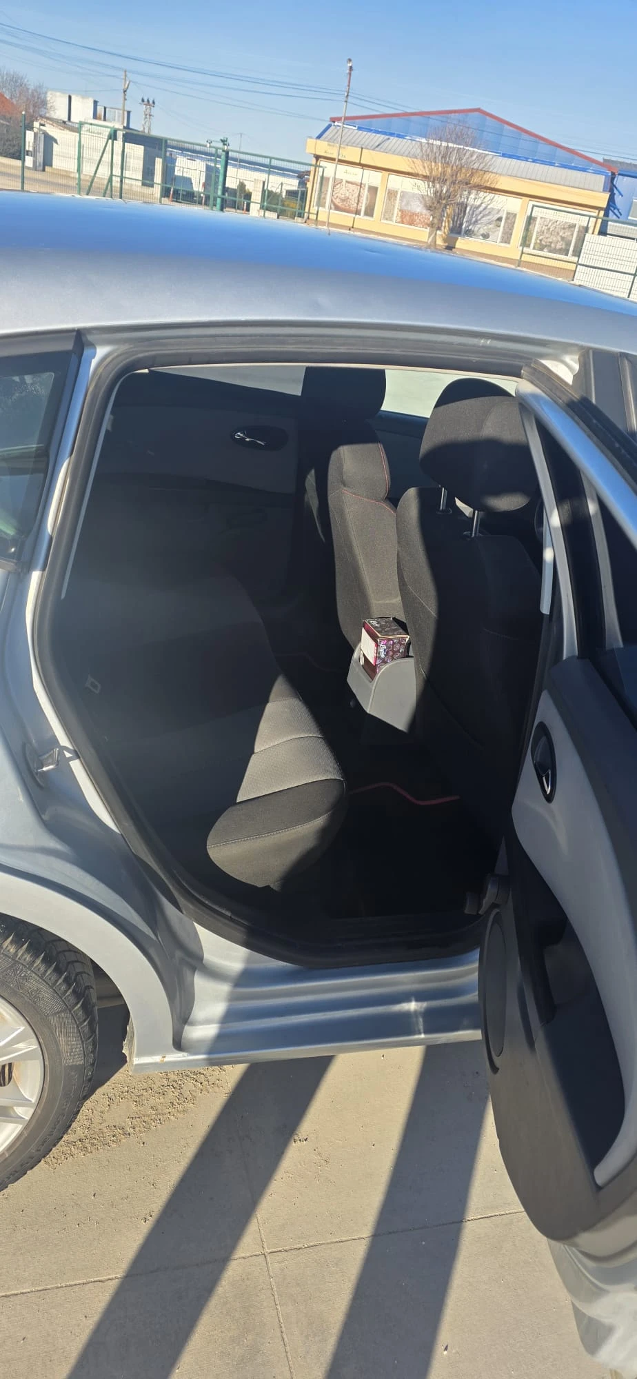 Seat Leon, снимка 9 - Автомобили и джипове - 53816361