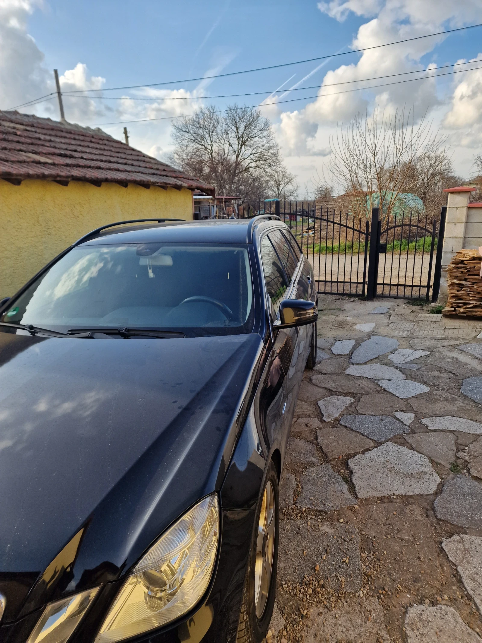 Mercedes-Benz E 220 CDI, снимка 3 - Автомобили и джипове - 53954969