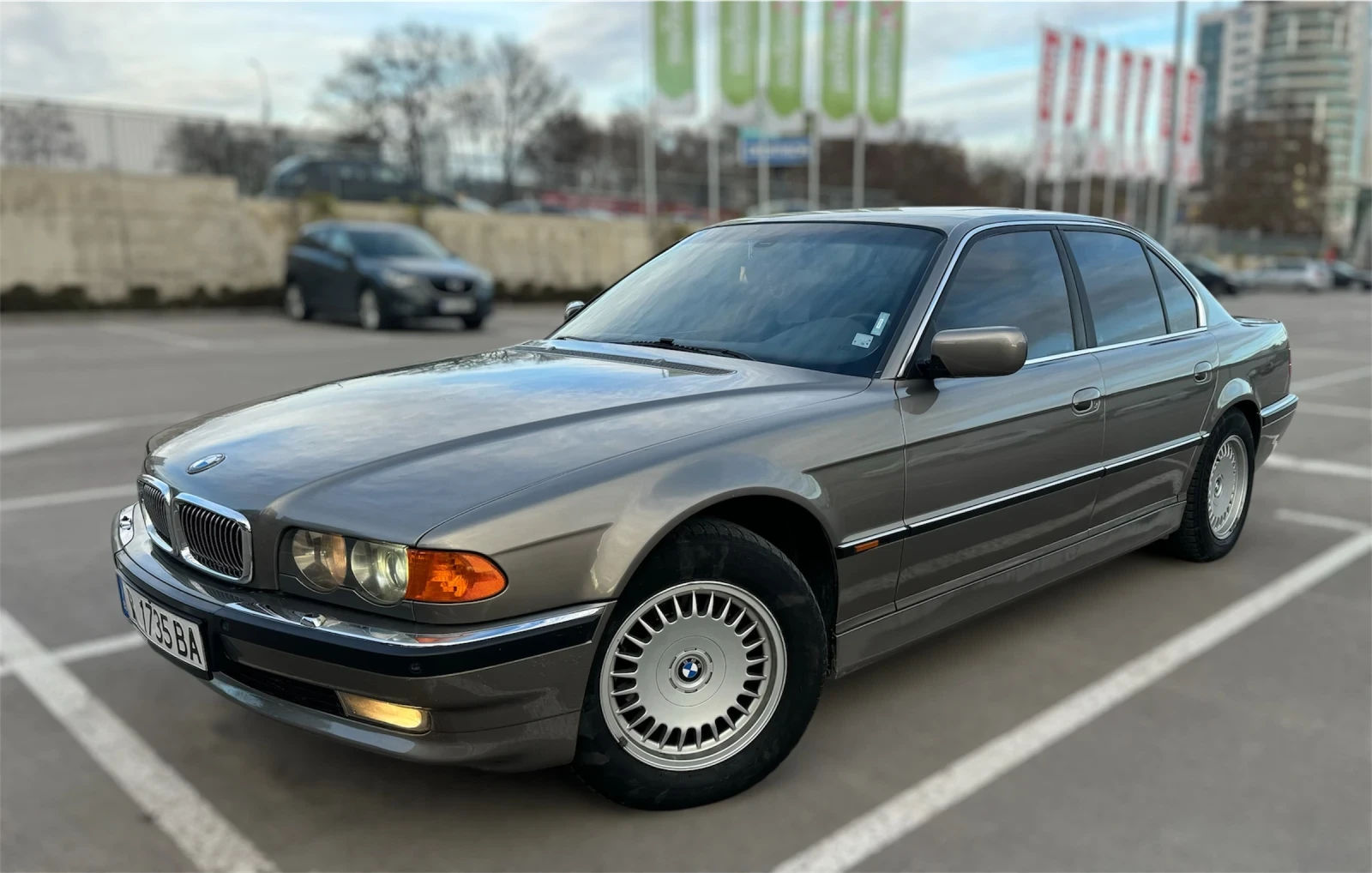 BMW 728 E38 728i