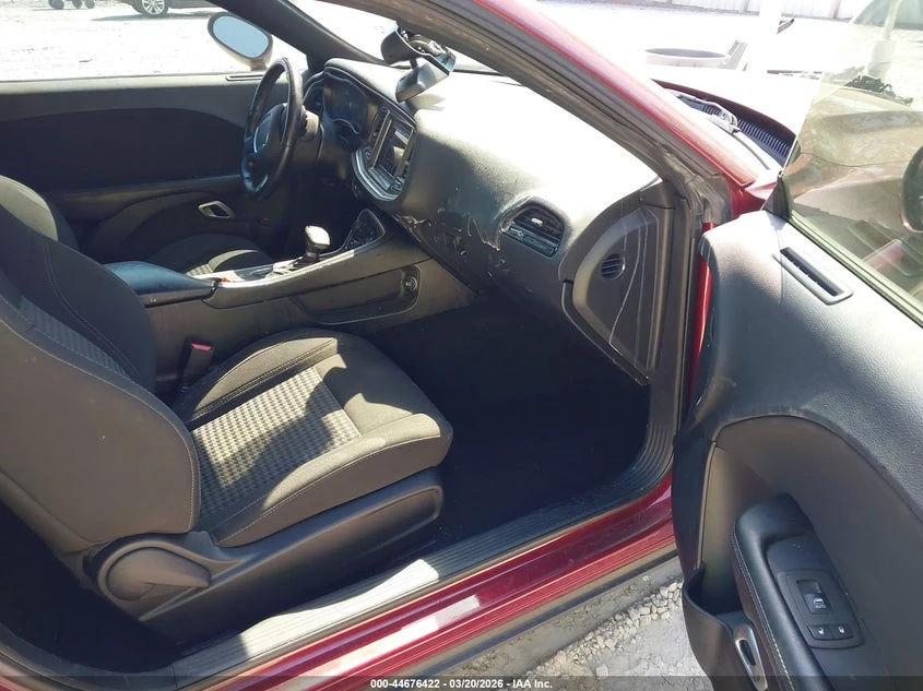 Dodge Challenger 3.6L V-6 DOHC, VVT, 303HP Rear Wheel Drive | Mobile.bg � ����������� 5