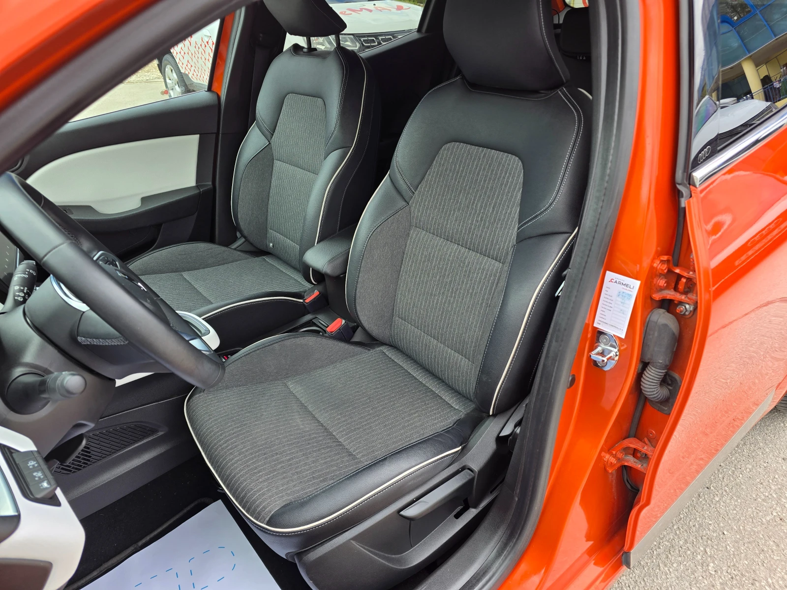 Renault Clio E-TECH-HYBRID/FULL!!!86600KM!!!, снимка 13 - Автомобили и джипове - 54401867