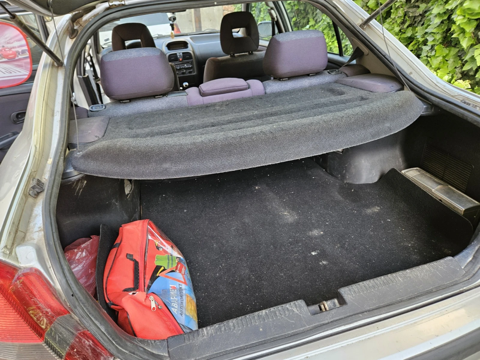 Mitsubishi Carisma, снимка 7 - Автомобили и джипове - 54547328