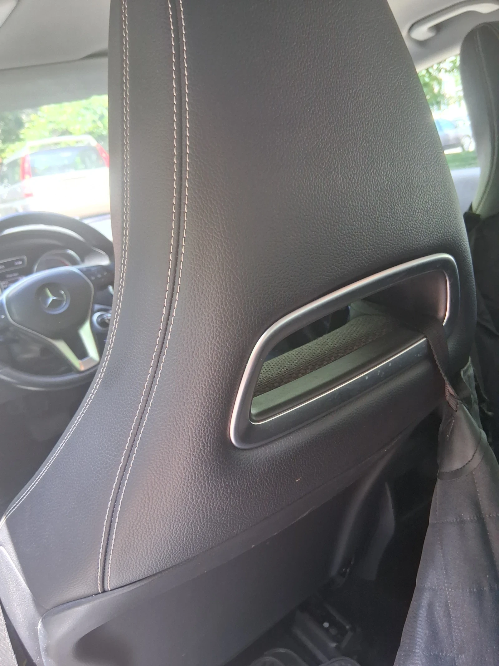 Mercedes-Benz CLA 200, снимка 9 - Автомобили и джипове - 54666655