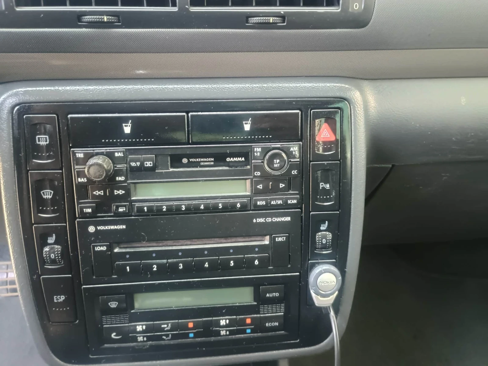 VW Sharan 1.9 тди 116к.с  автомат 2003г. Седем местен, снимка 9 - Автомобили и джипове - 54895010