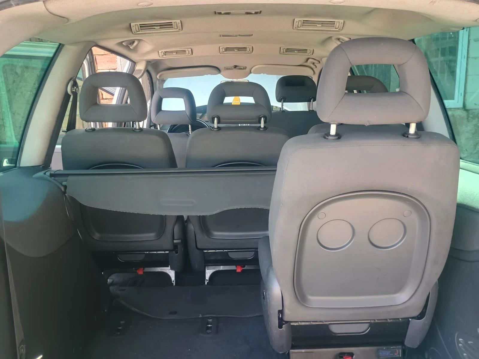 VW Sharan 1.9 тди 116к.с  автомат 2003г. Седем местен, снимка 13 - Автомобили и джипове - 54895010