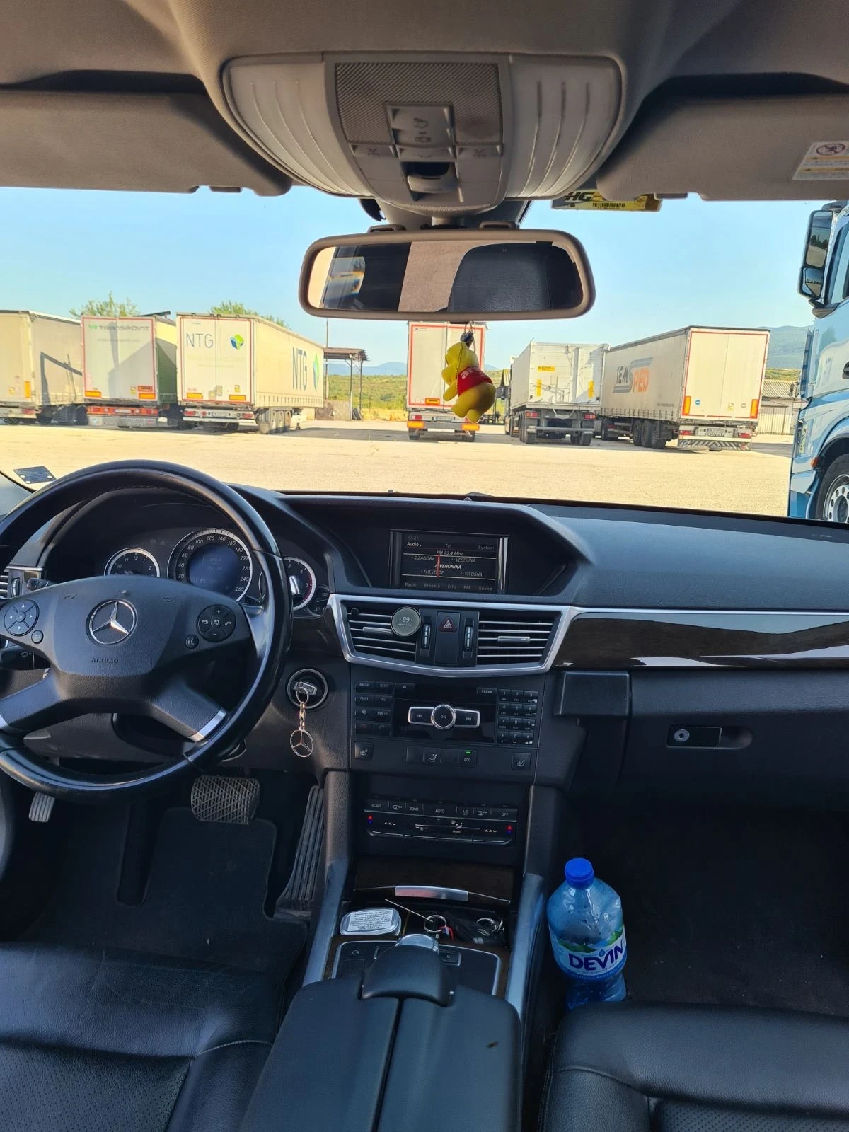 Mercedes-Benz E 200, снимка 6 - Автомобили и джипове - 55000772