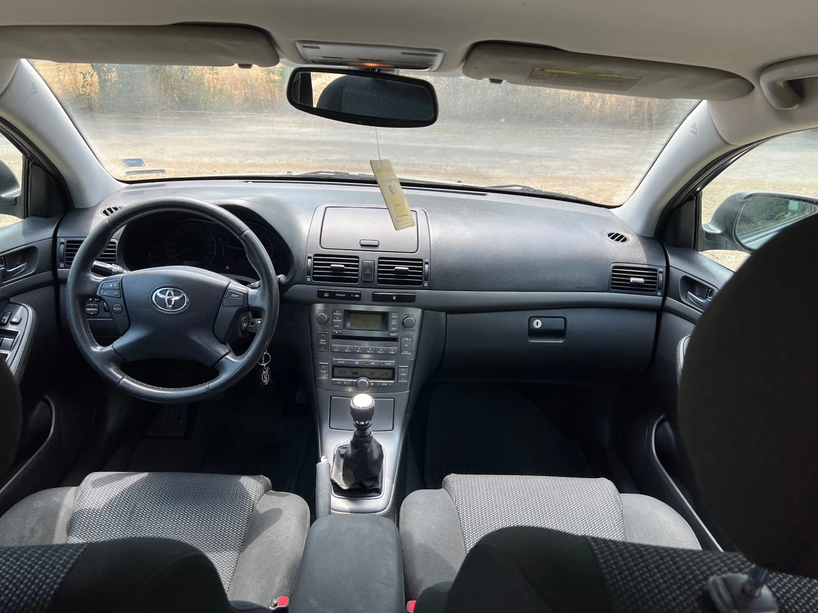 Toyota Avensis 2.0 126, снимка 10 - Автомобили и джипове - 55192087