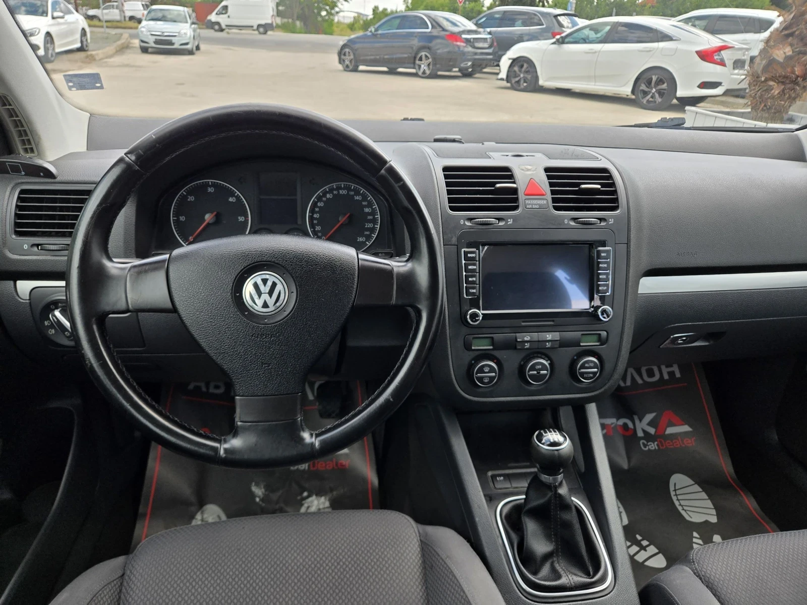 VW Golf 2.0TDI-140кс= 6СКОРОСТИ= НАВИ= ПАРКТРОНИК, снимка 11 - Автомобили и джипове - 55436233