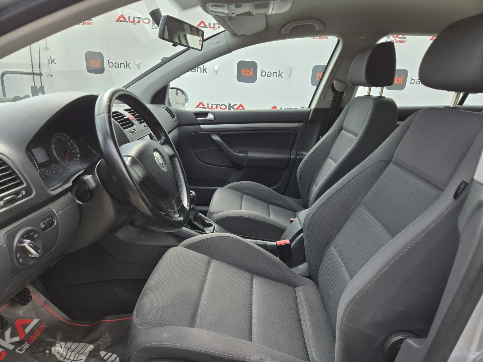 VW Golf 2.0TDI-140кс= 6СКОРОСТИ= НАВИ= ПАРКТРОНИК, снимка 7 - Автомобили и джипове - 55436233