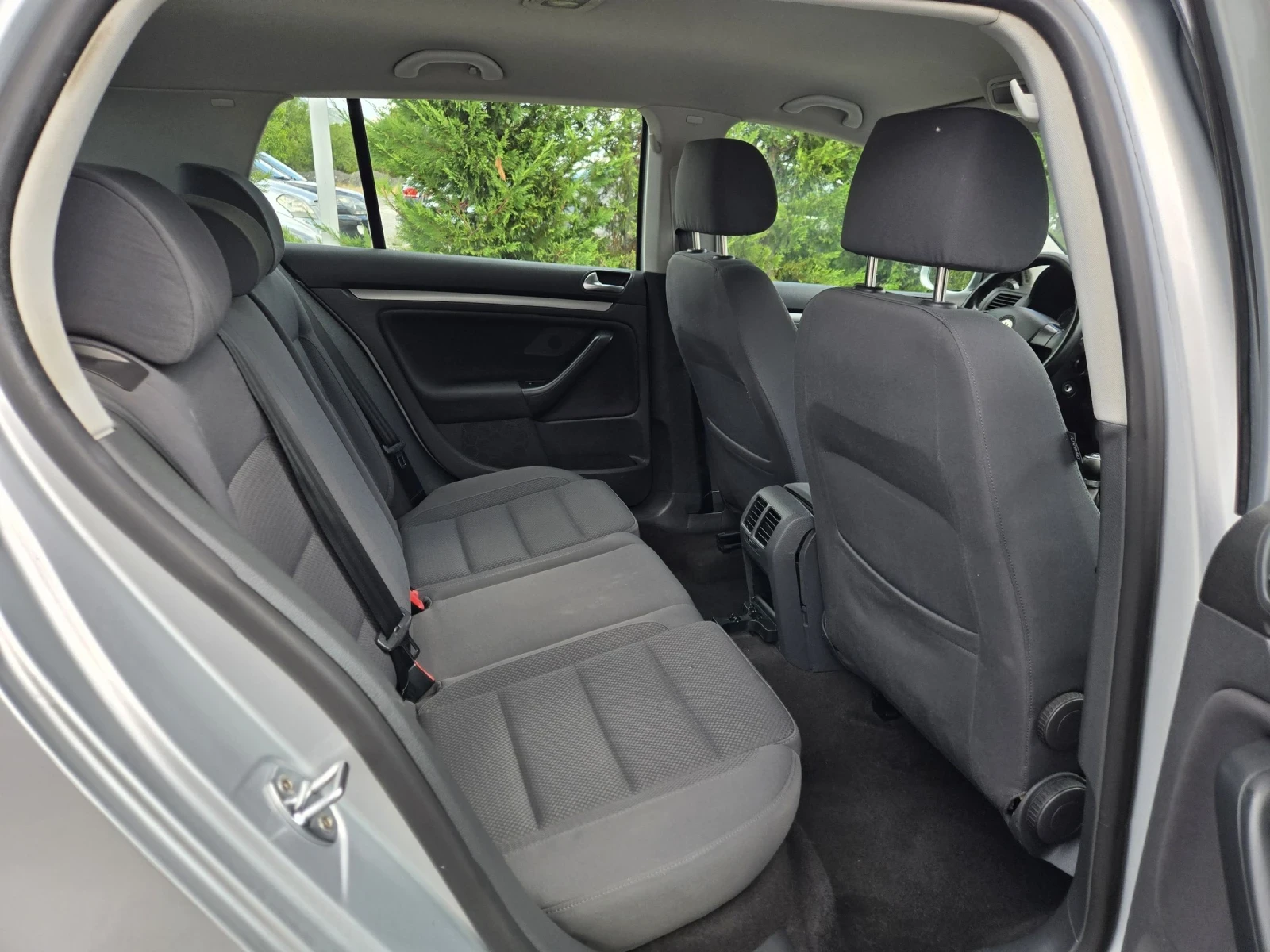 VW Golf 2.0TDI-140кс= 6СКОРОСТИ= НАВИ= ПАРКТРОНИК, снимка 14 - Автомобили и джипове - 55436233