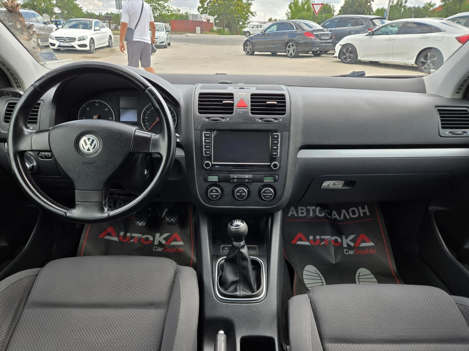 VW Golf 2.0TDI-140кс= 6СКОРОСТИ= НАВИ= ПАРКТРОНИК, снимка 12 - Автомобили и джипове - 55436233