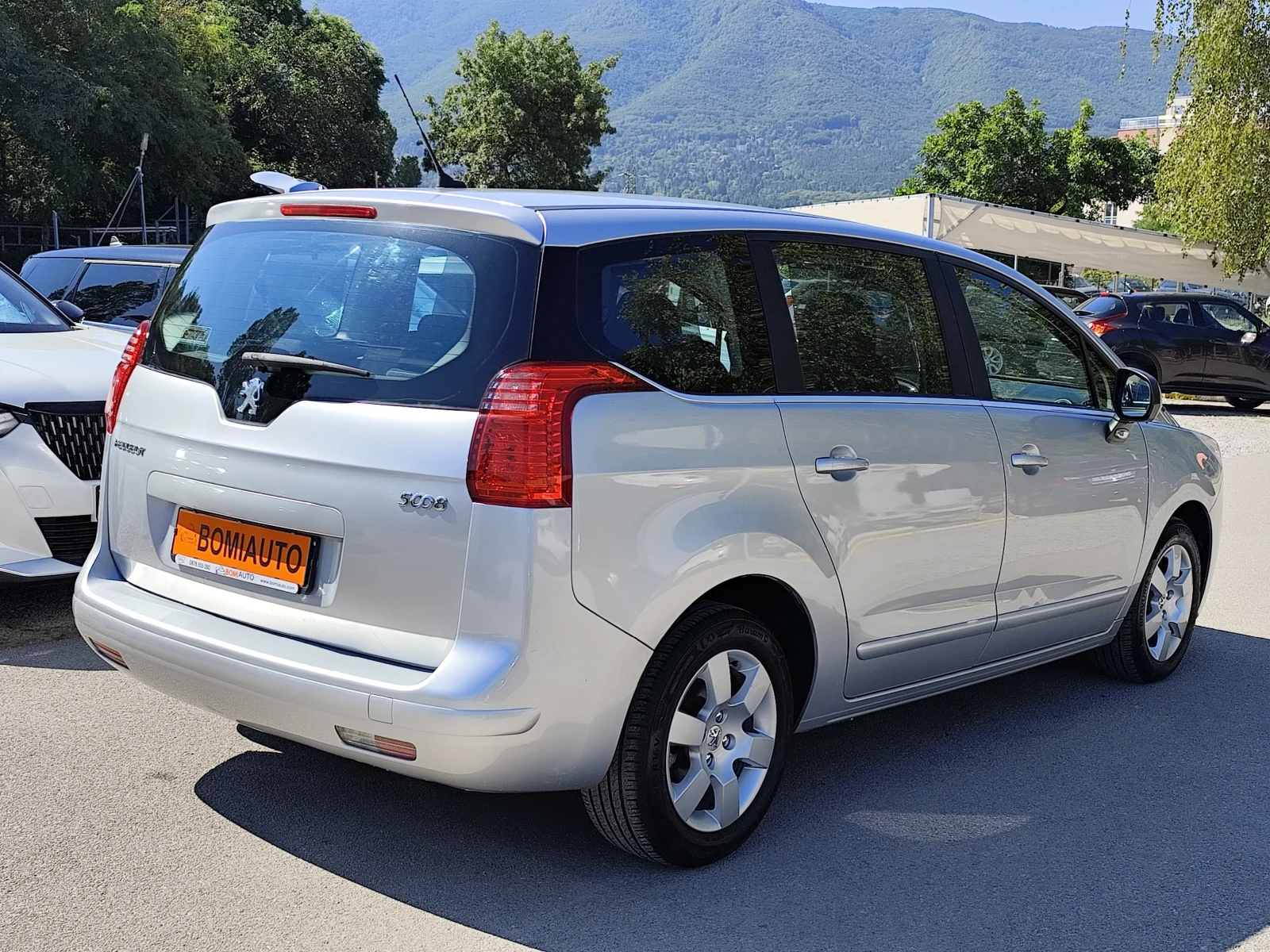 Peugeot 5008 1.6HDi* 7 MECTA* EURO5A* Klimatronik* , снимка 4 - Автомобили и джипове - 55484204