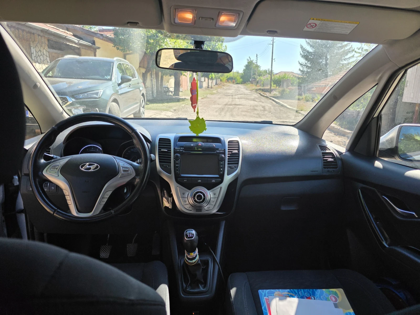 Hyundai Ix20, снимка 5 - Автомобили и джипове - 55556061