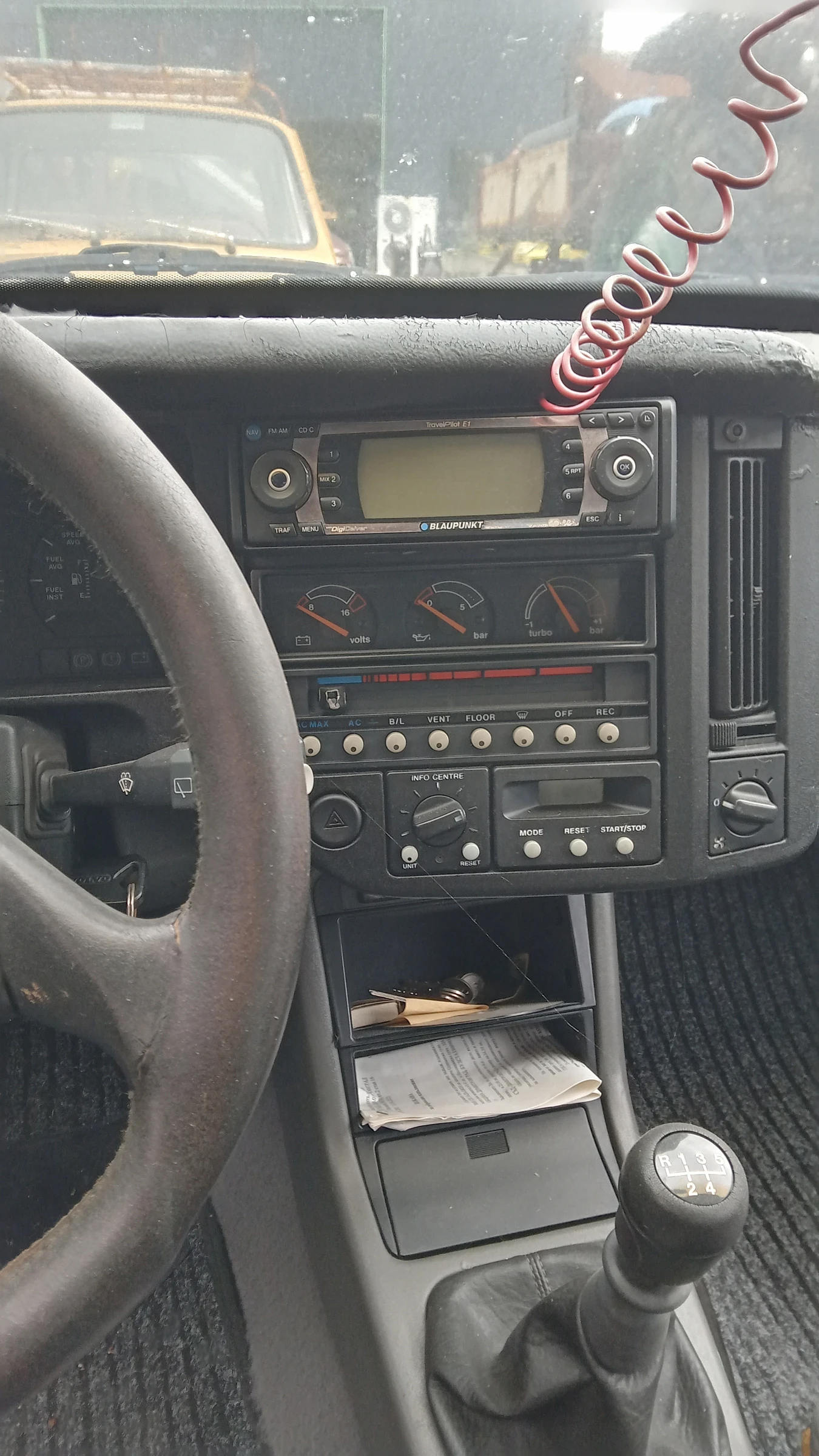 Volvo 480, снимка 9 - Автомобили и джипове - 55664232