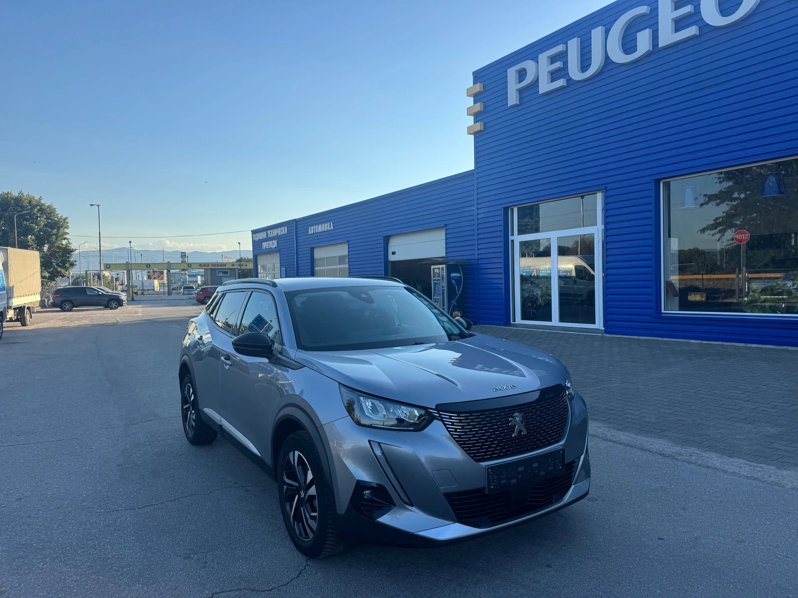 Peugeot 2008 1.5 HDI Allure avtomat, снимка 2 - Автомобили и джипове - 55694805