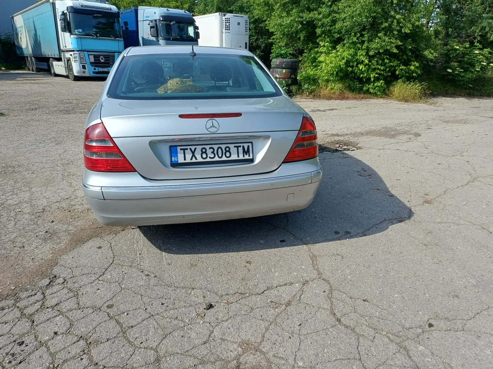 Mercedes-Benz E 320, снимка 4 - Автомобили и джипове - 55959035