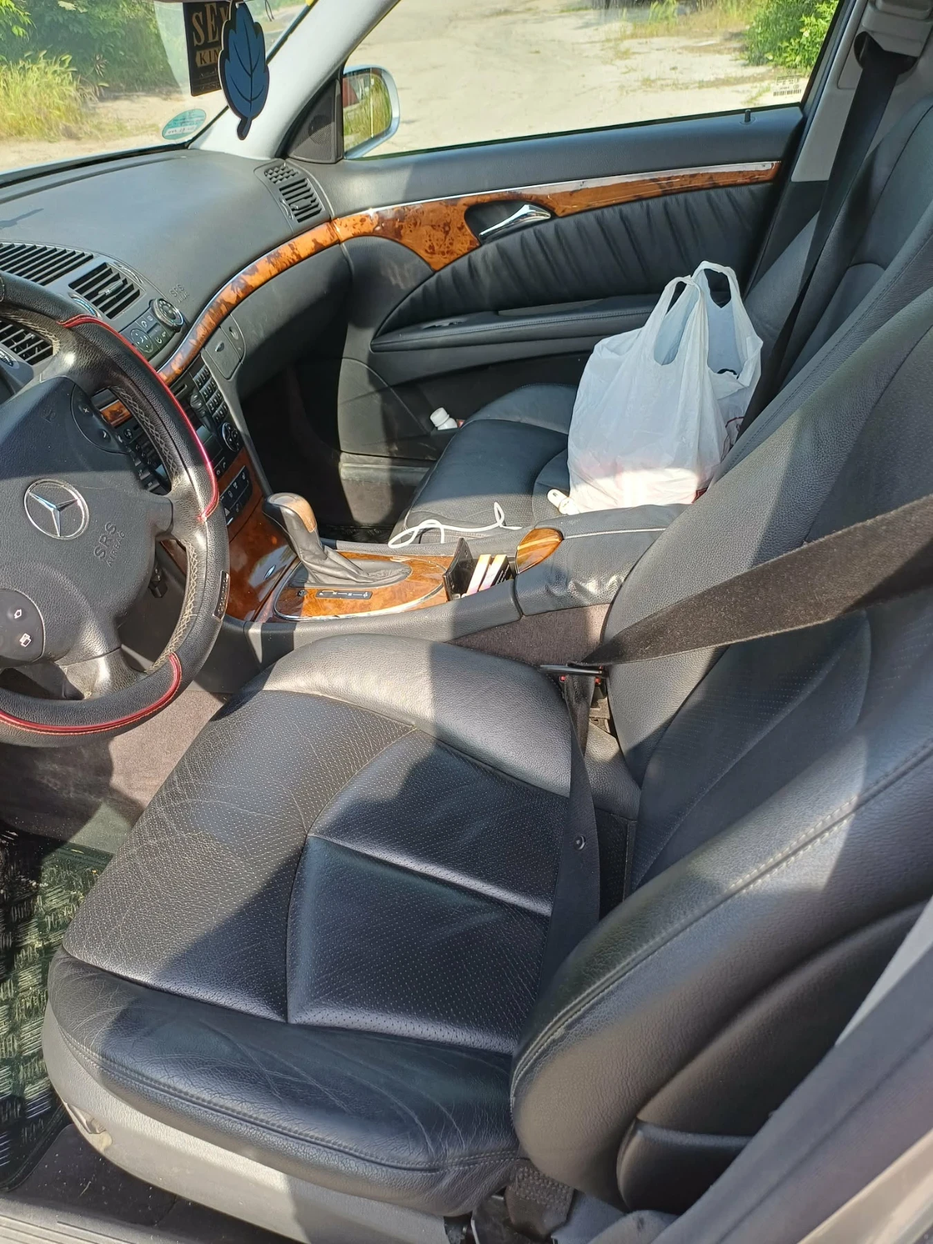 Mercedes-Benz E 320, снимка 5 - Автомобили и джипове - 55959035