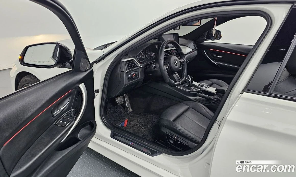 BMW 320 320d M Performence Edition, снимка 10 - Автомобили и джипове - 56156588