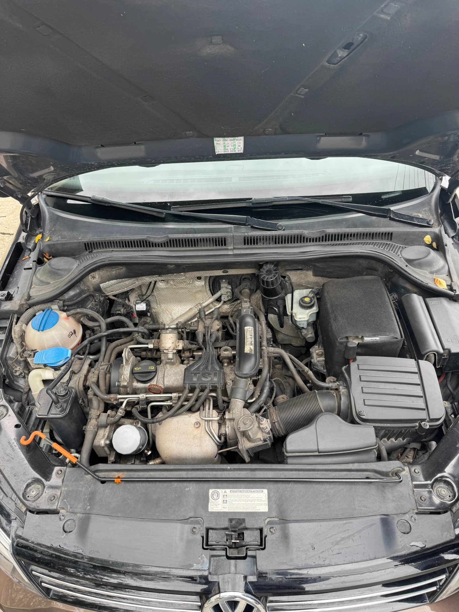 VW Jetta 1.2 TSI (105 кс), снимка 10 - Автомобили и джипове - 56244230