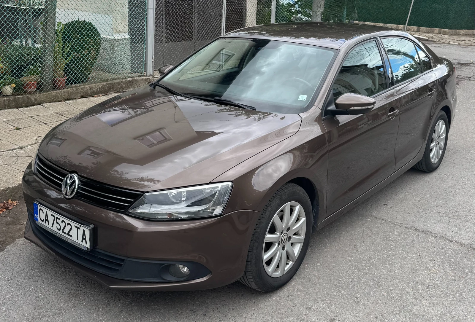 VW Jetta 1.2 TSI (105 кс), снимка 3 - Автомобили и джипове - 56244230