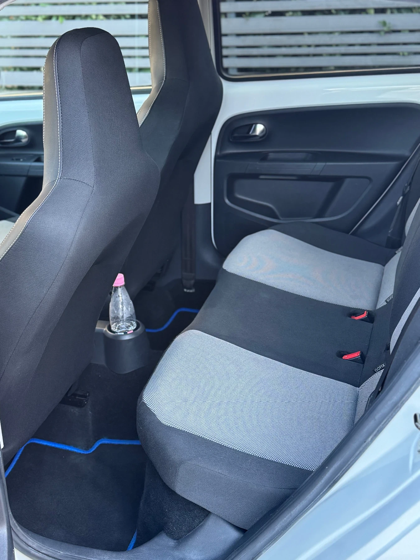 VW Up Автоматик, снимка 13 - Автомобили и джипове - 56315536