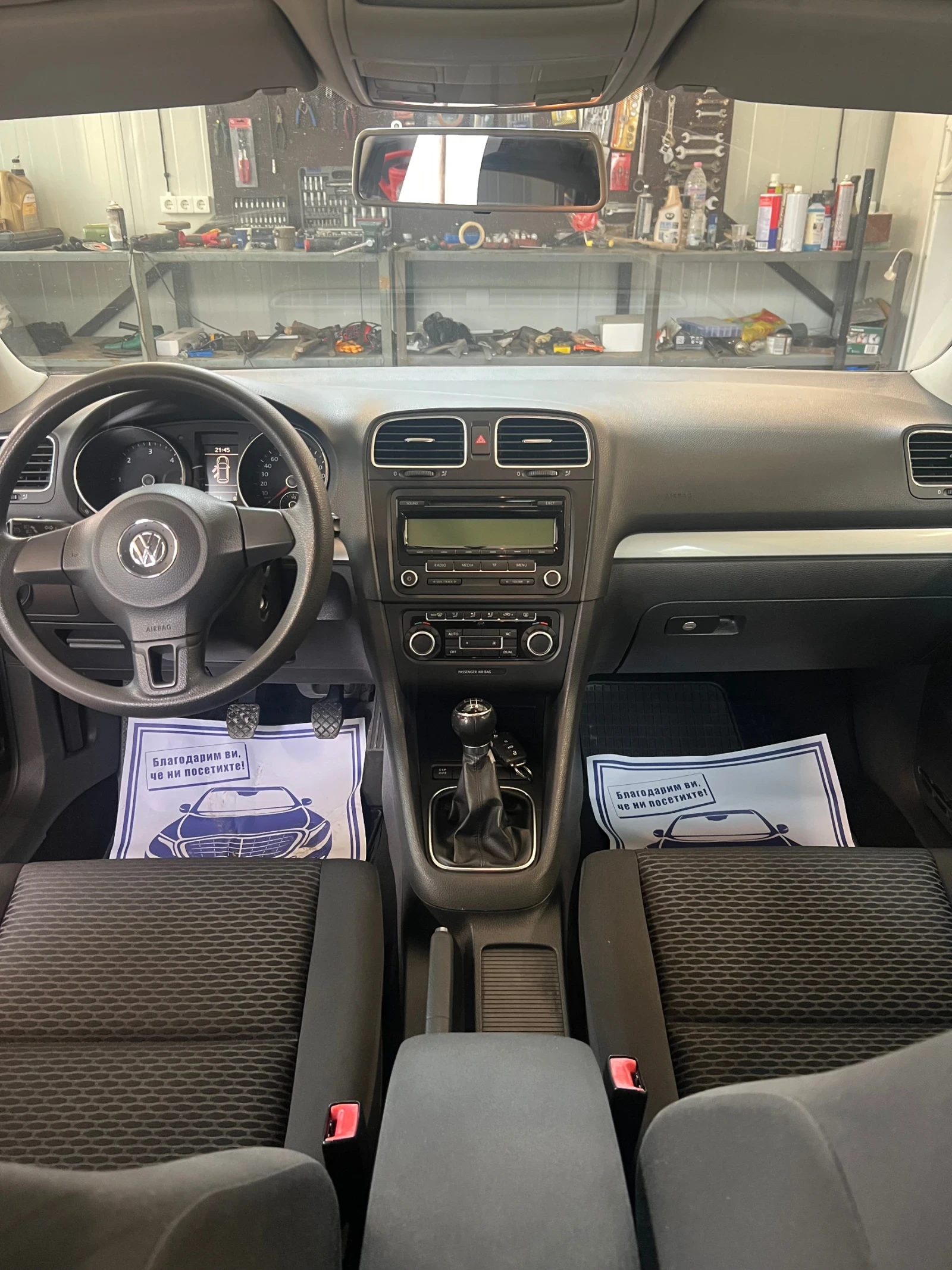 VW Golf 1.6 TDI, снимка 12 - Автомобили и джипове - 56518581
