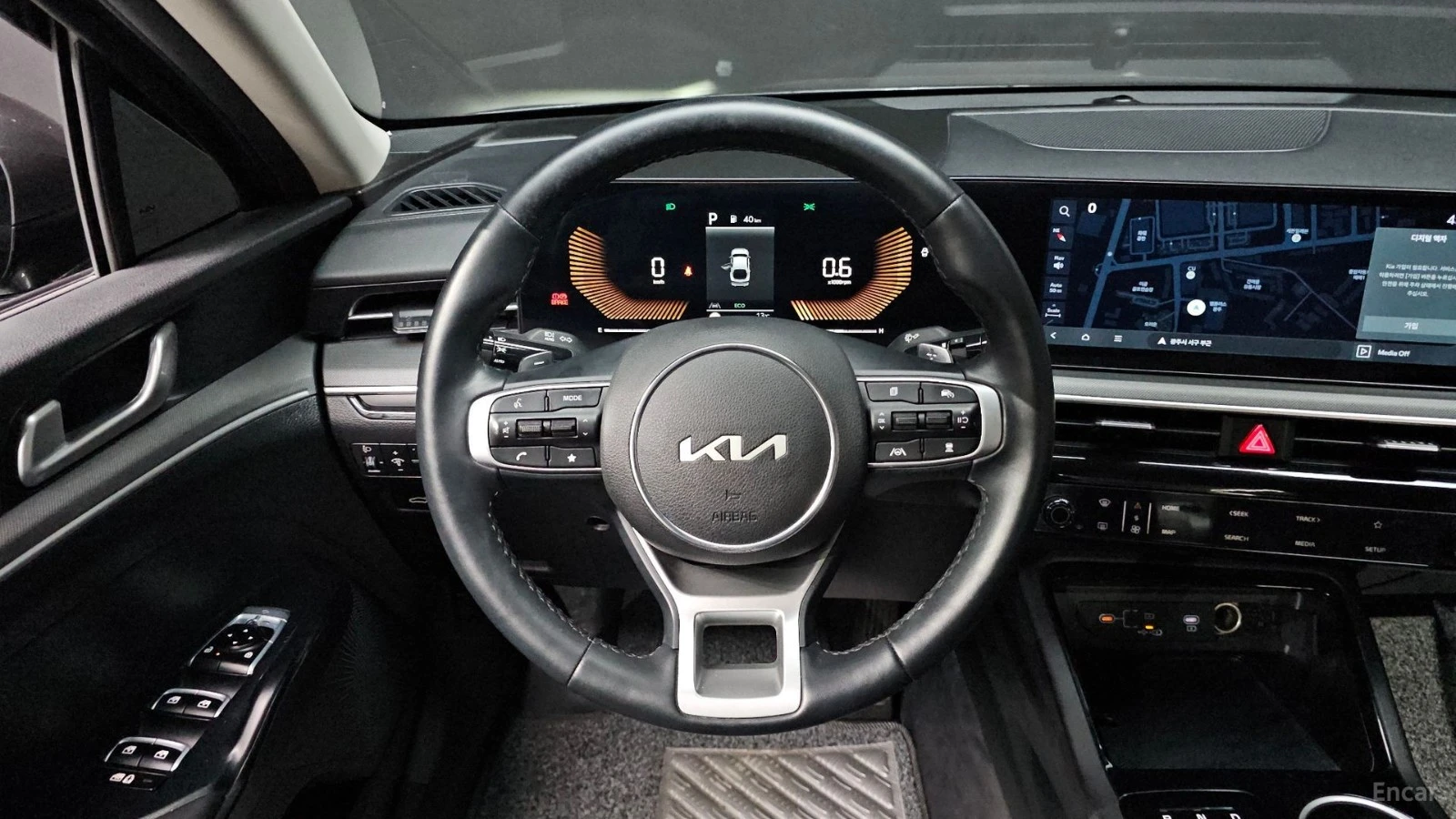 Kia K5 LPi | ACC | ОБДУХВАНЕ, снимка 13 - Автомобили и джипове - 56653546