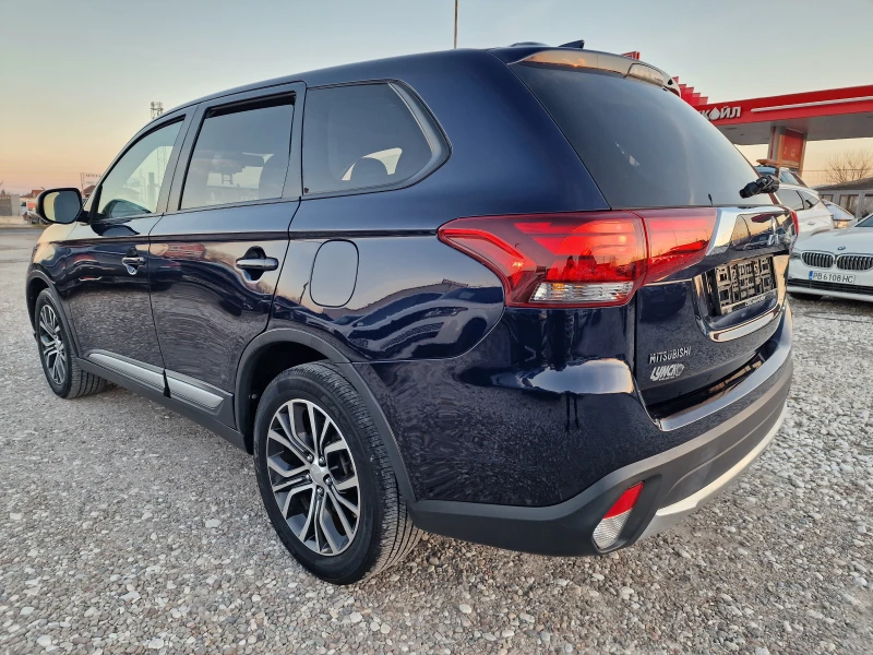 Mitsubishi Outlander 2.4i AWD , снимка 4 - Автомобили и джипове - 48137095