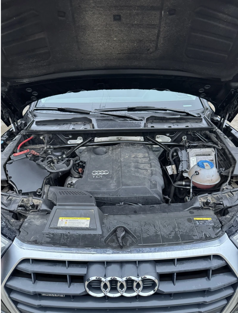 Audi Q5 2.0, снимка 17 - Автомобили и джипове - 52929721