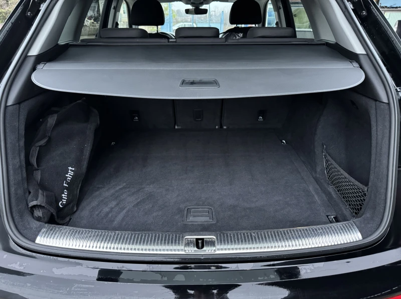 Audi Q5 2.0, снимка 16 - Автомобили и джипове - 52929721