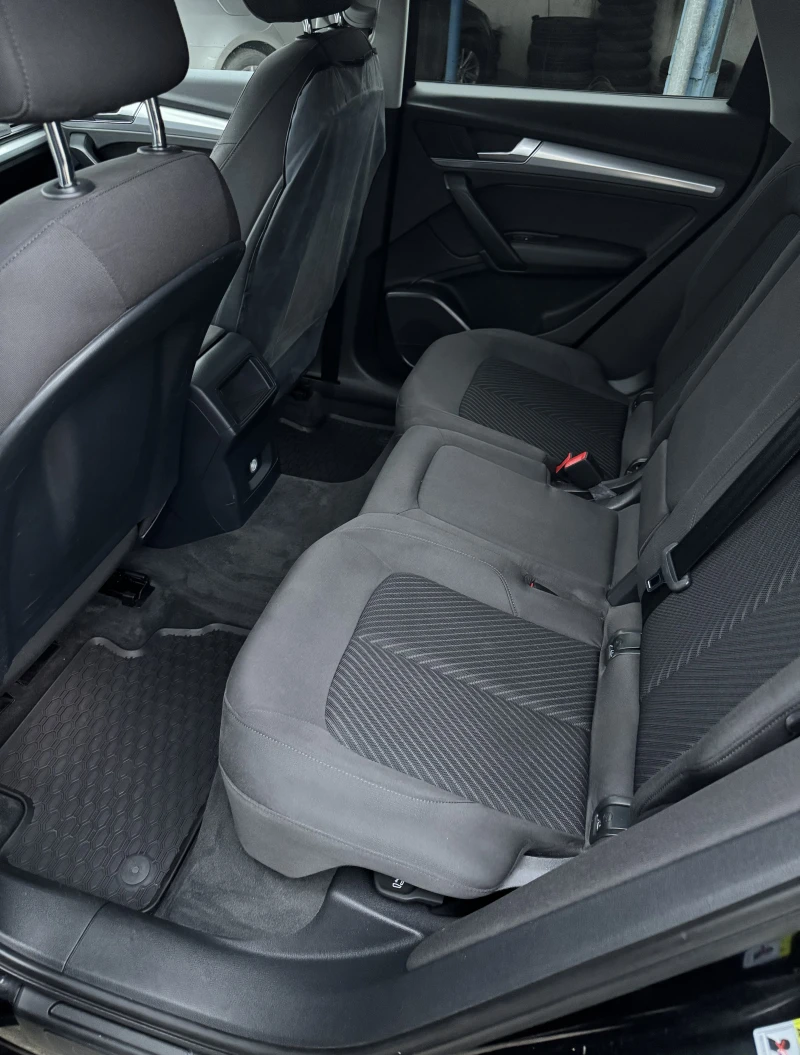 Audi Q5 2.0, снимка 15 - Автомобили и джипове - 52929721