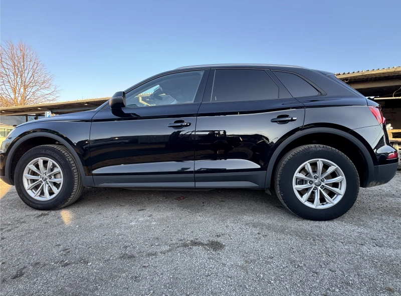 Audi Q5 2.0, снимка 4 - Автомобили и джипове - 52929721
