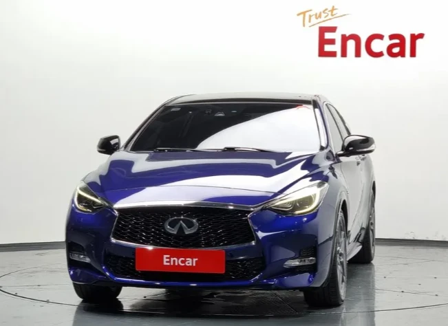 Infiniti Q30 2.0 Premium - изображение 3