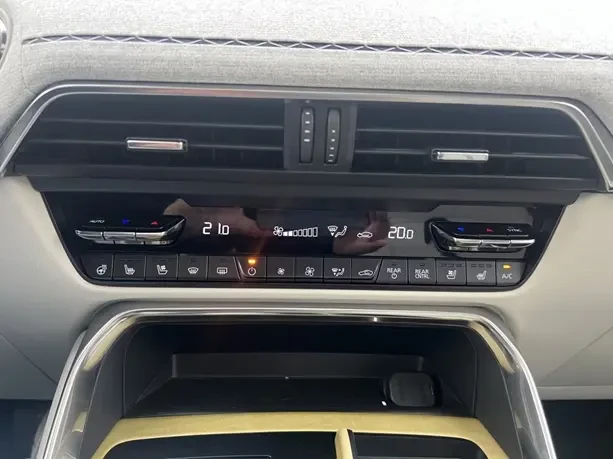 Mazda CX-80 2.5 PHEV AWD = Takumi Plus = 7 Seats Гаранция, снимка 9 - Автомобили и джипове - 55085024